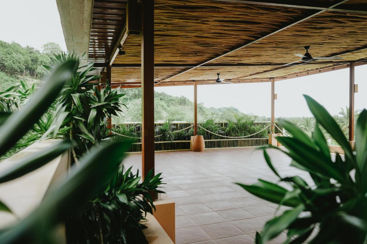 Porter Hotel - Surf & Yoga Retreat Kuta  ภายนอก รูปภาพ